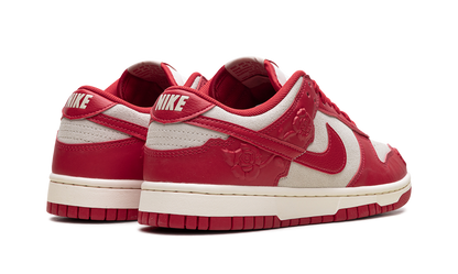 DUNK LOW WMNS "Red Roses"