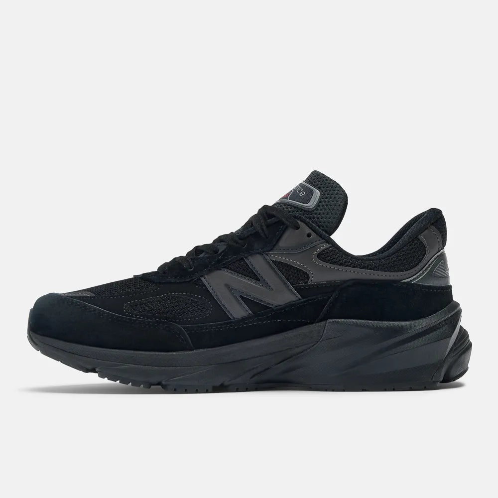 New Balance 990v6 Collab Unisex Sneakers