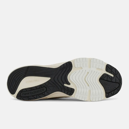 New Balance 990v6 Collab Unisex Sneakers