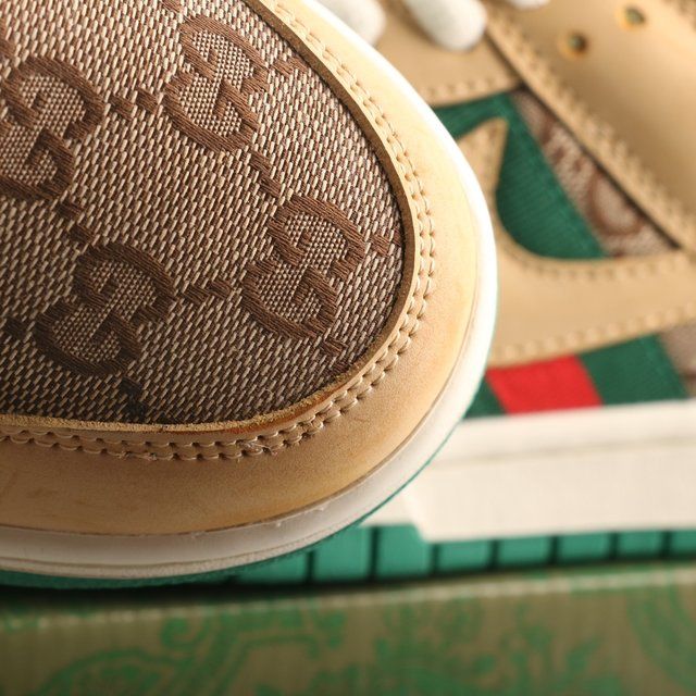 Gucci x Nike Dunk Low Sneaker
