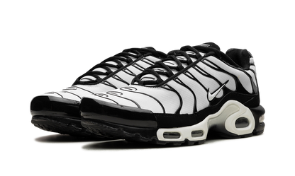 NIKE AIR MAX PLUS "Oreo"