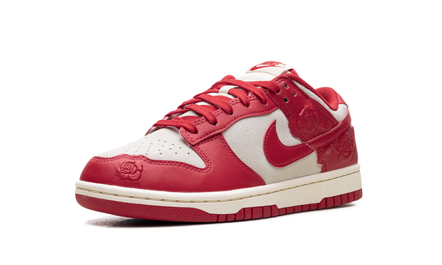 DUNK LOW WMNS "Red Roses"