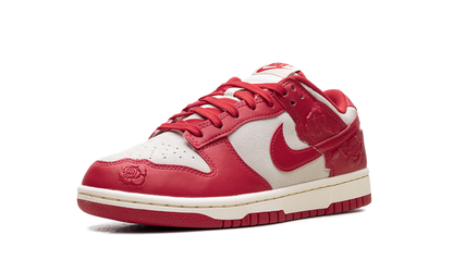 DUNK LOW WMNS "Red Roses"